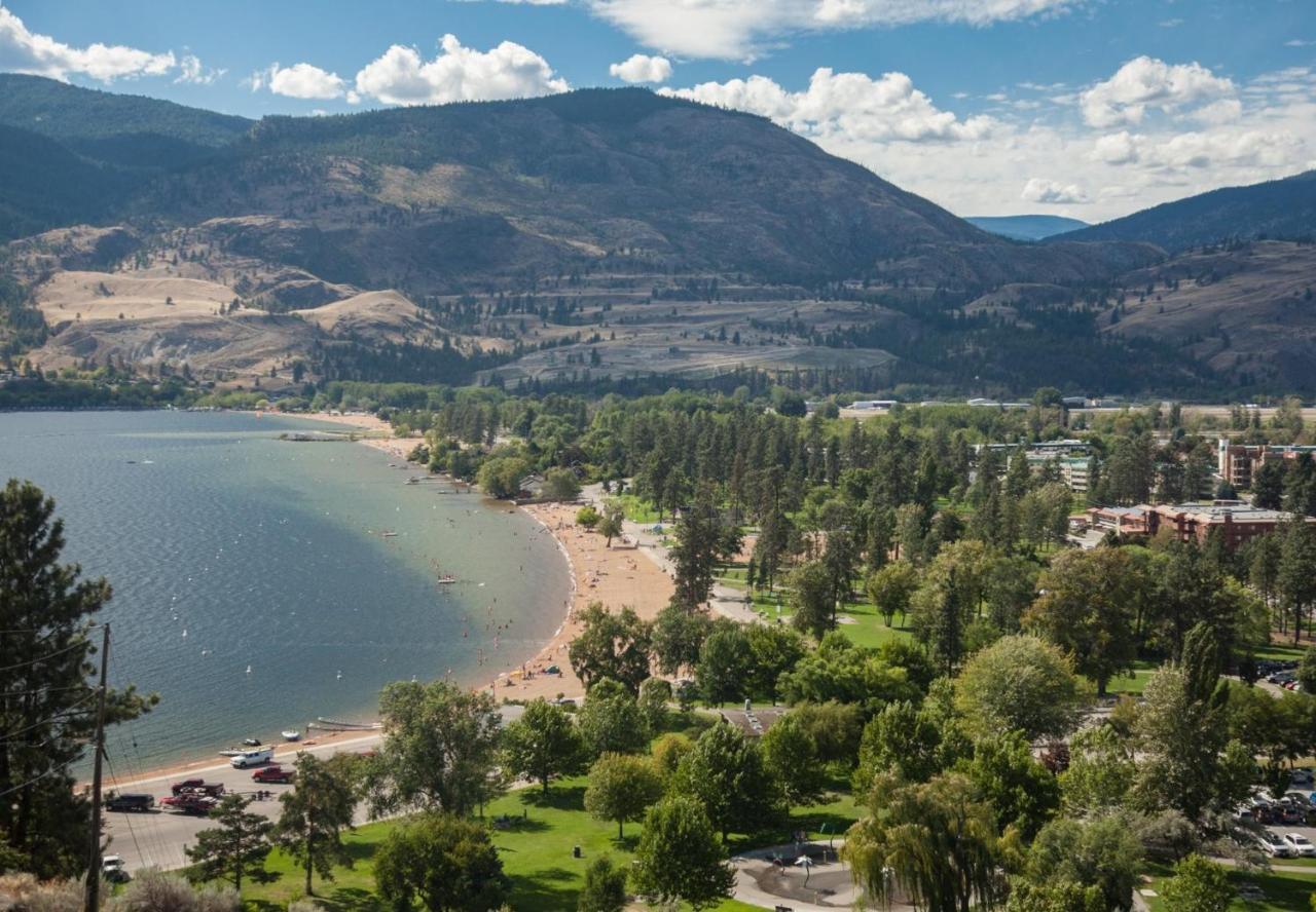 Lakeside Villa & Nordic Spa Пентіктон Екстер'єр фото