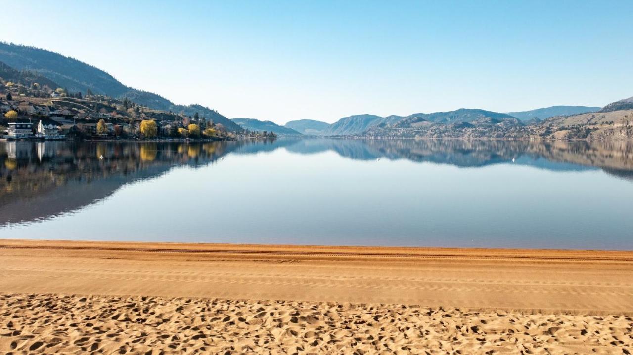 Lakeside Villa & Nordic Spa Пентіктон Екстер'єр фото