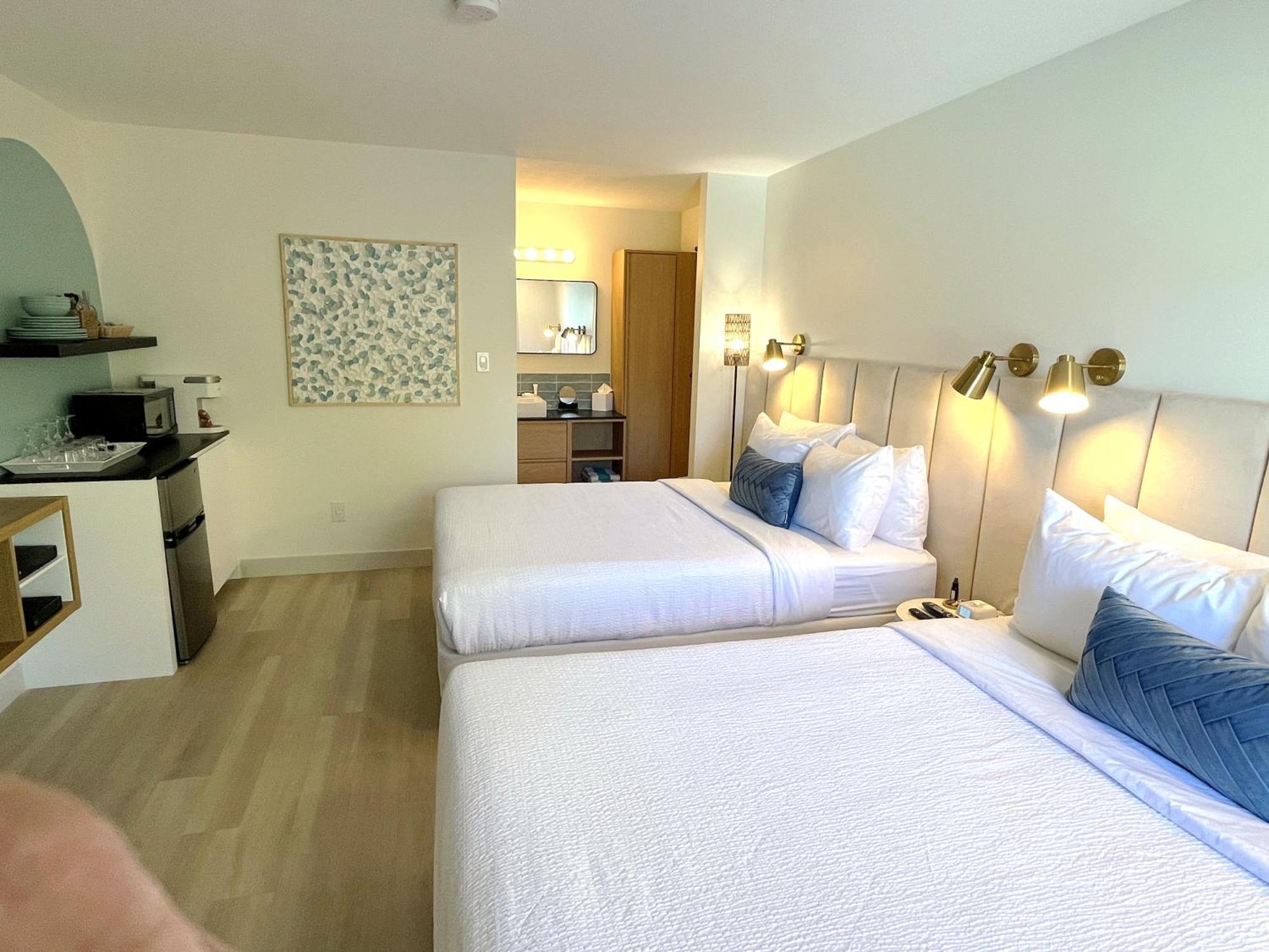 Lakeside Villa & Nordic Spa Пентіктон Екстер'єр фото